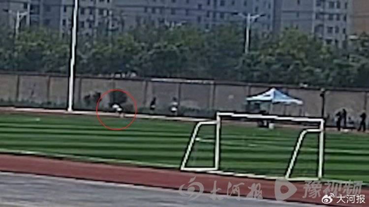 如何注册皇冠足球代理_山西临猗县15岁男孩参加体育特长生考试时猝死如何注册皇冠足球代理，教育局回应