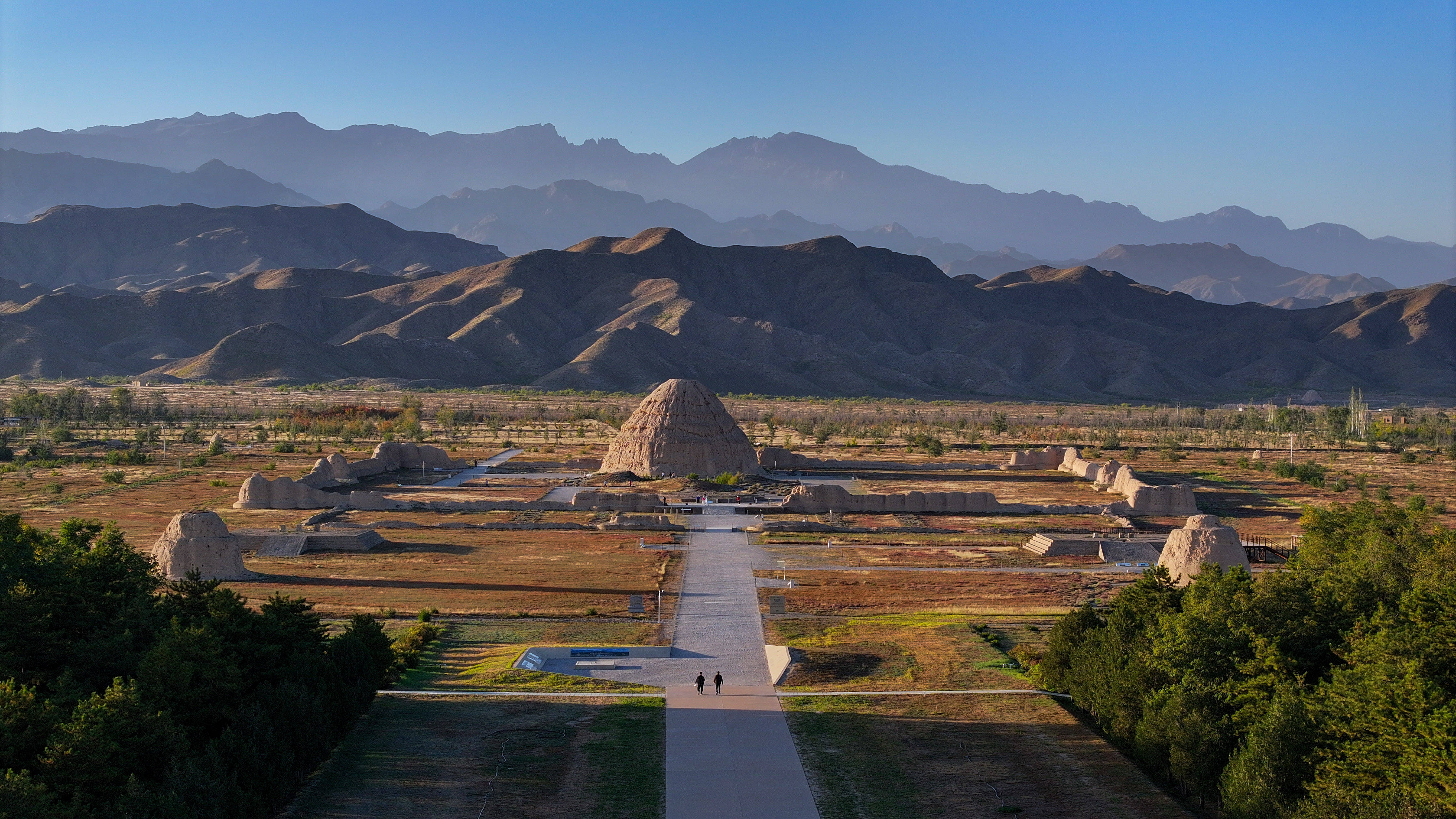 皇冠官网
_新华鲜报|第60项皇冠官网
!“西夏陵”列入《世界遗产名录》