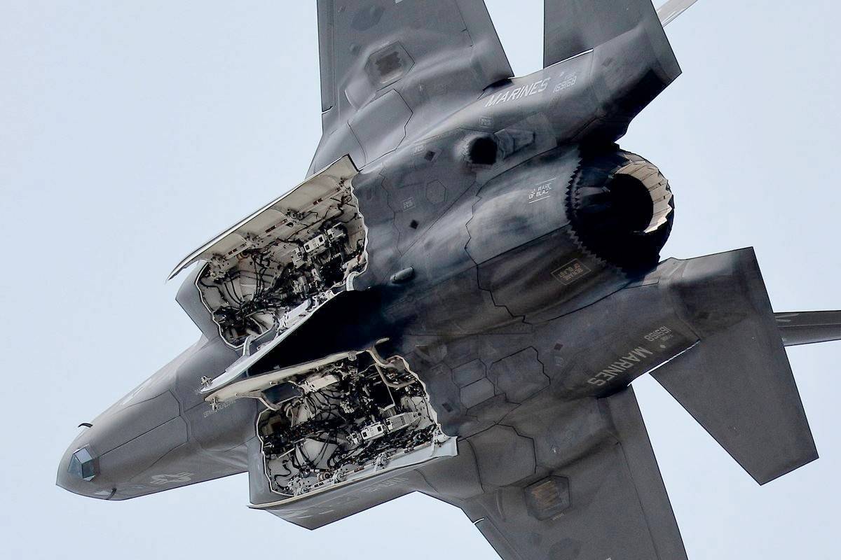 皇冠代理网
_美方终于醒悟皇冠代理网
,战胜中国空军的唯一途径,就是成为"中国空军"