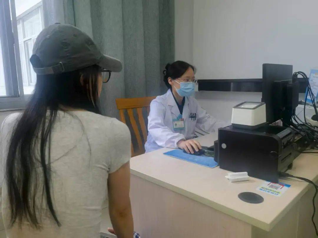 皇冠登3管理出租_杭州32岁小伙每天打篮球到深夜皇冠登3管理出租，一查“韧带撕裂”！近期多人中招