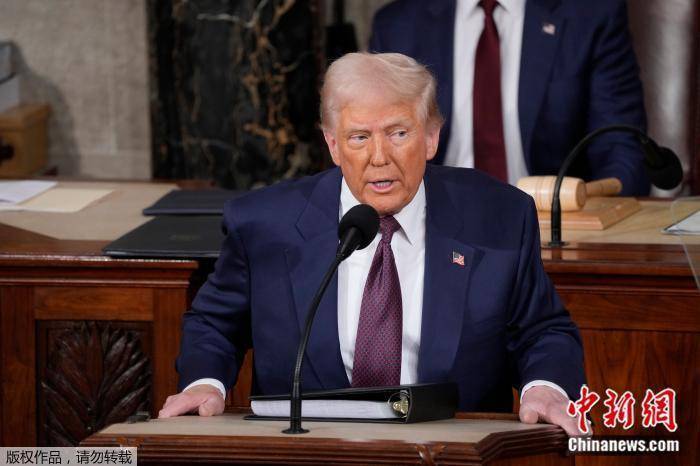 皇冠登3管理出租_特朗普与梅德韦杰夫爆发“口水战”