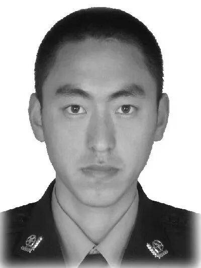 皇冠登一登二登三区别_郑亮在执法现场被撞牺牲皇冠登一登二登三区别,年仅37岁