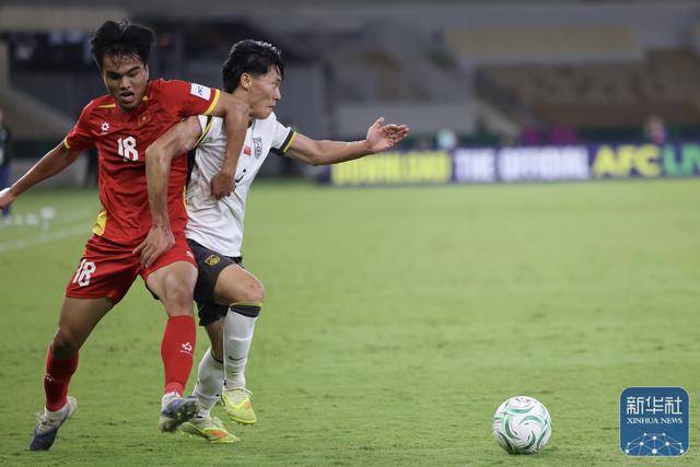 皇冠b盘
_U23足球亚洲杯半决赛:中国队2-0领先越南队